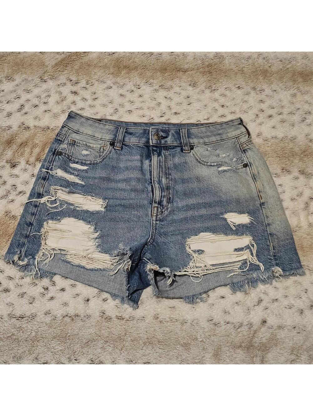 American Eagle Distressed Denim Mom Jean Shorts 8